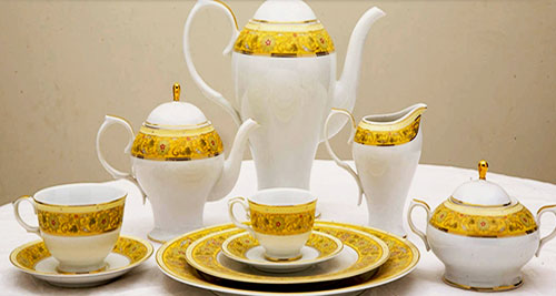 CROCKERY Dealer in Siliguri - omcrystal